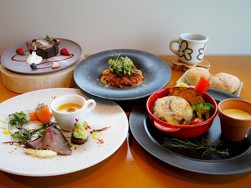 クラシック調 カフェテーブル 花柄装飾 グリーン天板 幅55cm 223-329 クラシック調 カフェテーブル 花柄装飾 グリーン天板 幅55cm 223-329